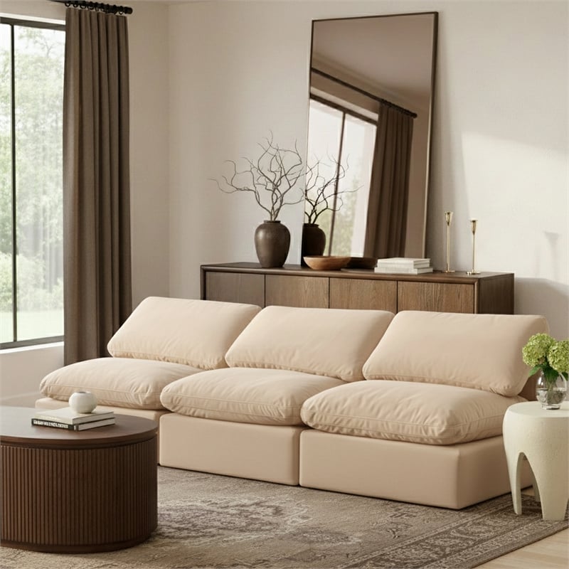 Meridian Furniture Indulge 105