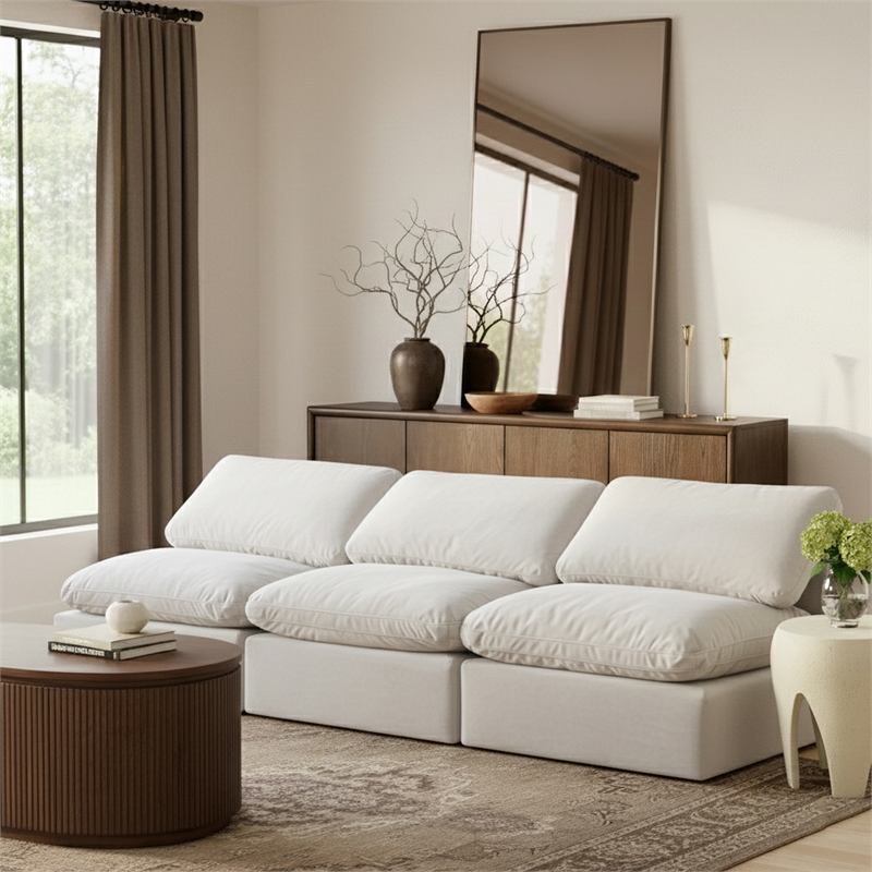 Meridian Furniture Indulge 105
