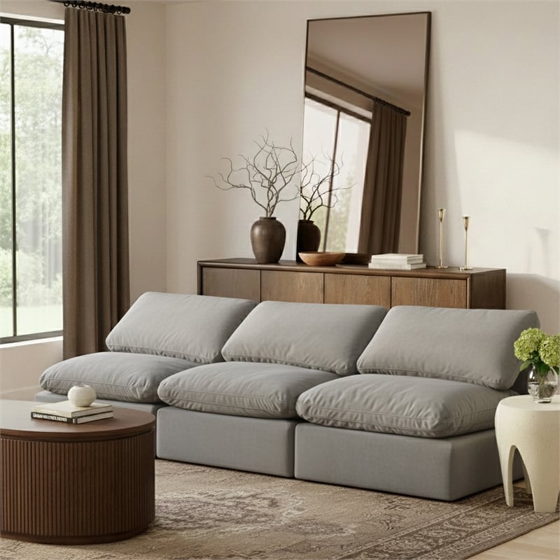 Meridian Furniture Indulge 105