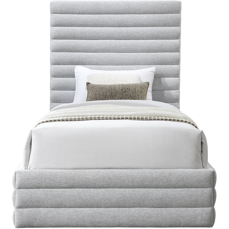 Meridian Furniture Maxwell Grey Linen Textured Fabric Twin Bed