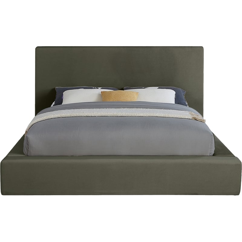 Meridian Furniture Dorian Green Velvet Queen Bed