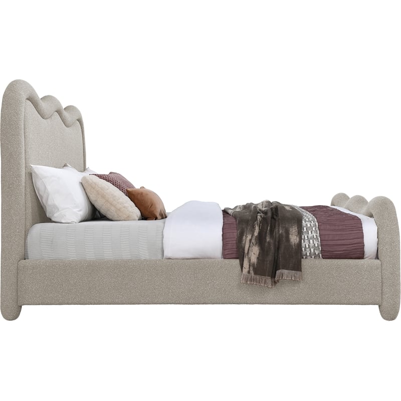 Meridian Furniture Gavin Beige Chenille Fabric Full Bed