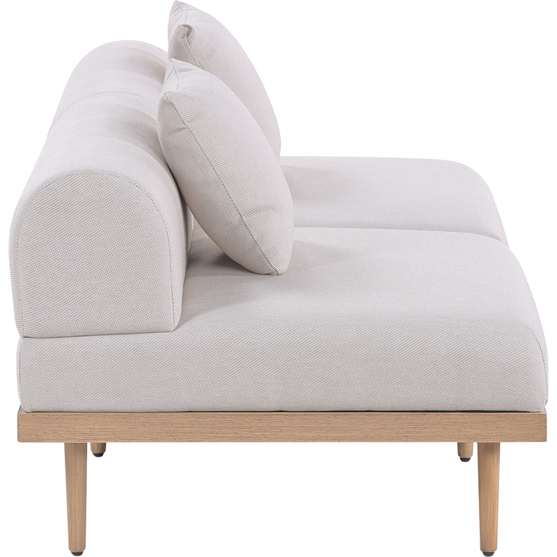 Meridian Furniture 71