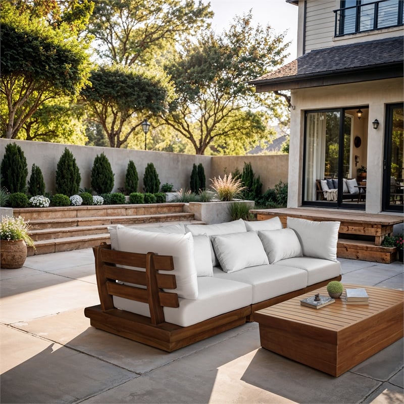 Meridian Furniture Mirella 113