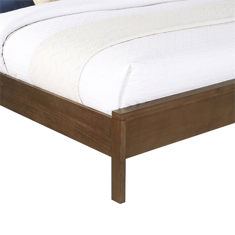Meridian Furniture Windsor Brown Solid Wood And Natural Cane Queen Bed
