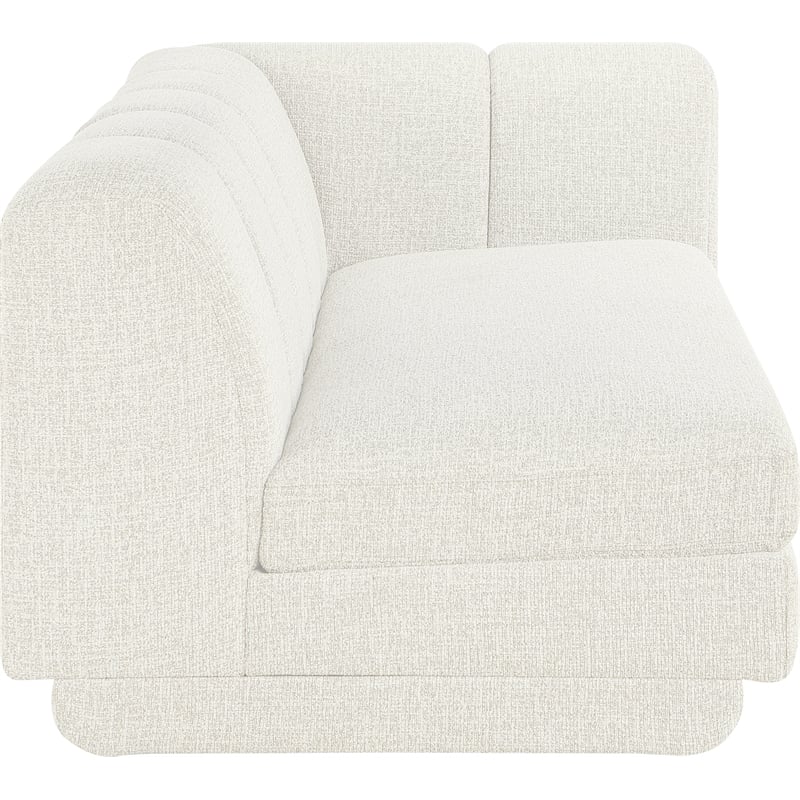 Meridian Furniture Modari 76.75