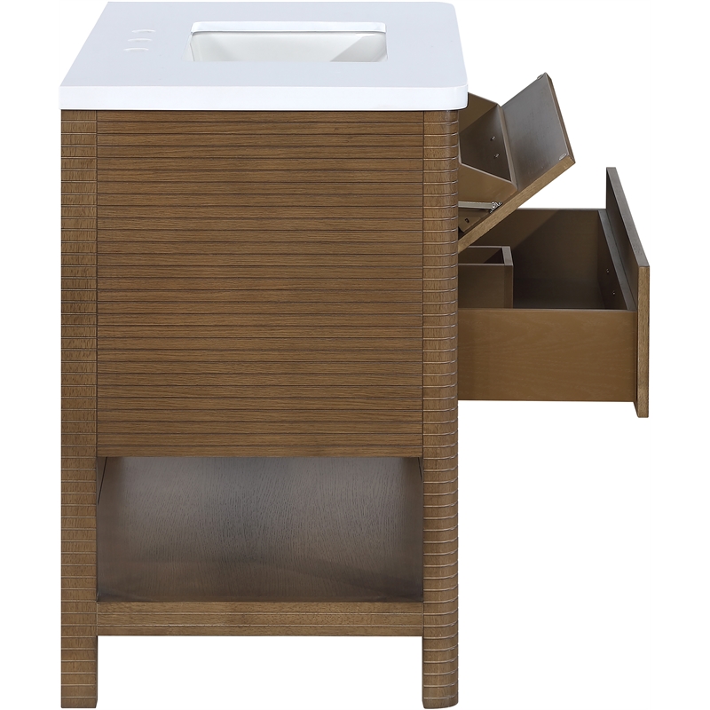 Meridian Furniture Oakwell 36