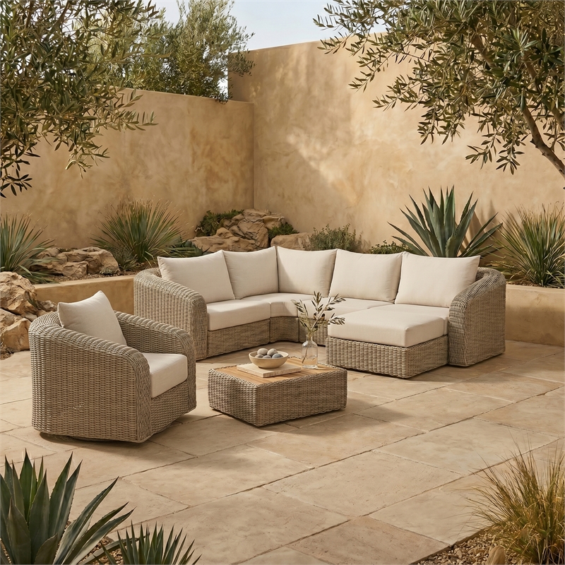 Meridian Furniture Seacrest 123.25