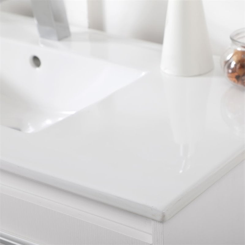 Elegant Decor Rasina 40