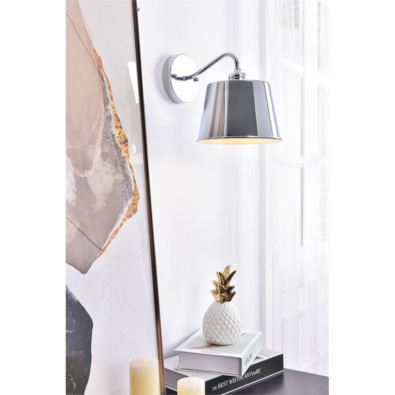 Living District Nota 1-Light Mid-Century Metal Wall Sconce in Chrome