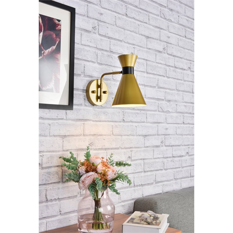 Living District Halycon 1-Light Mid-Century Metal Wall Sconce in Brass and Black