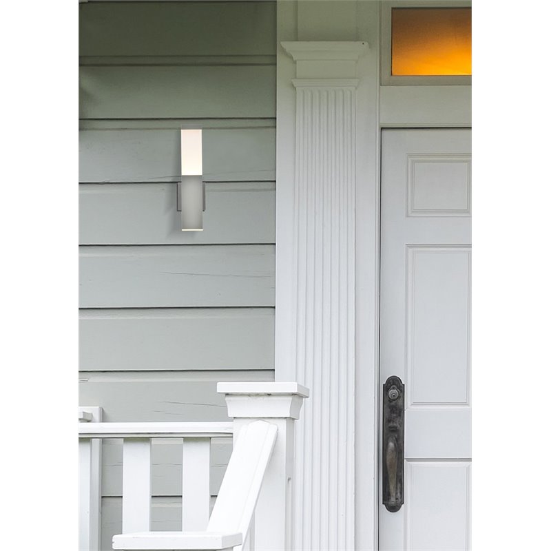 Living District Raine 1-Light Modern Aluminum LED Wall Sconce in Silver