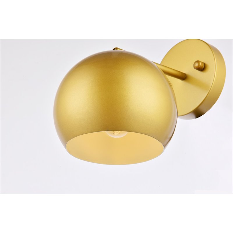 Living District Othello 1-Light Mid-Century Metal Wall Sconce in Brass