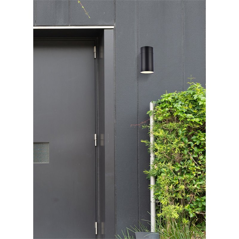 Living District Raine 1-Light Modern Aluminum Outdoor Wall Light - Black