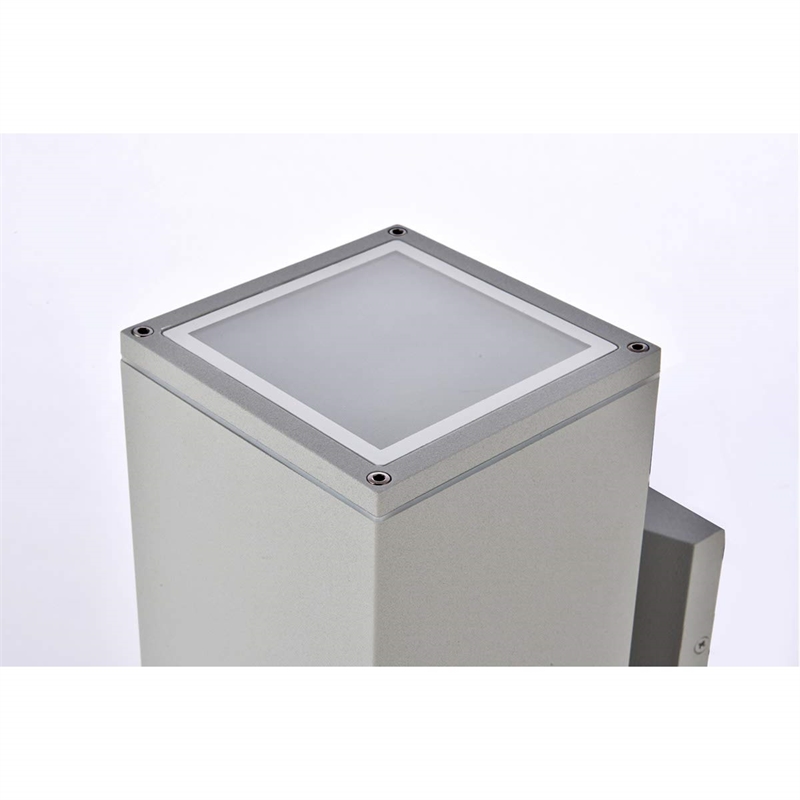 Living District Raine 1-Light Modern Aluminum Outdoor Wall Light in Silver