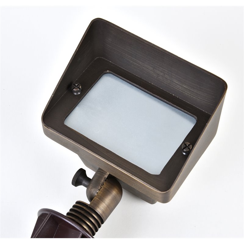 Elitco Lighting Aera Traditional Cast Brass Flood Light in Antique Brass