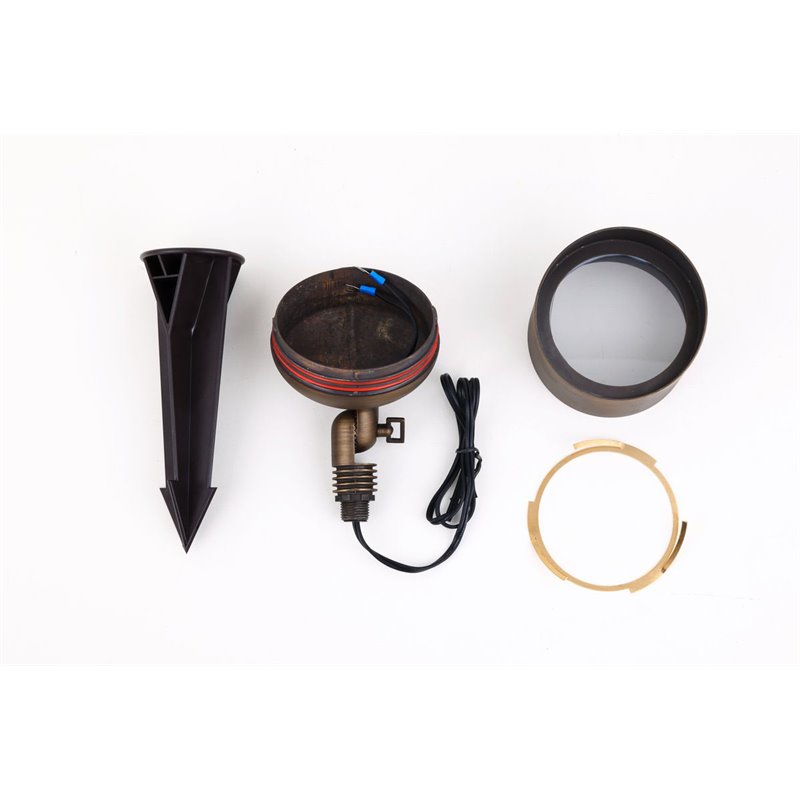 Elitco Lighting Aera Traditional Cast Brass Wide Spot Light in Antique Brass