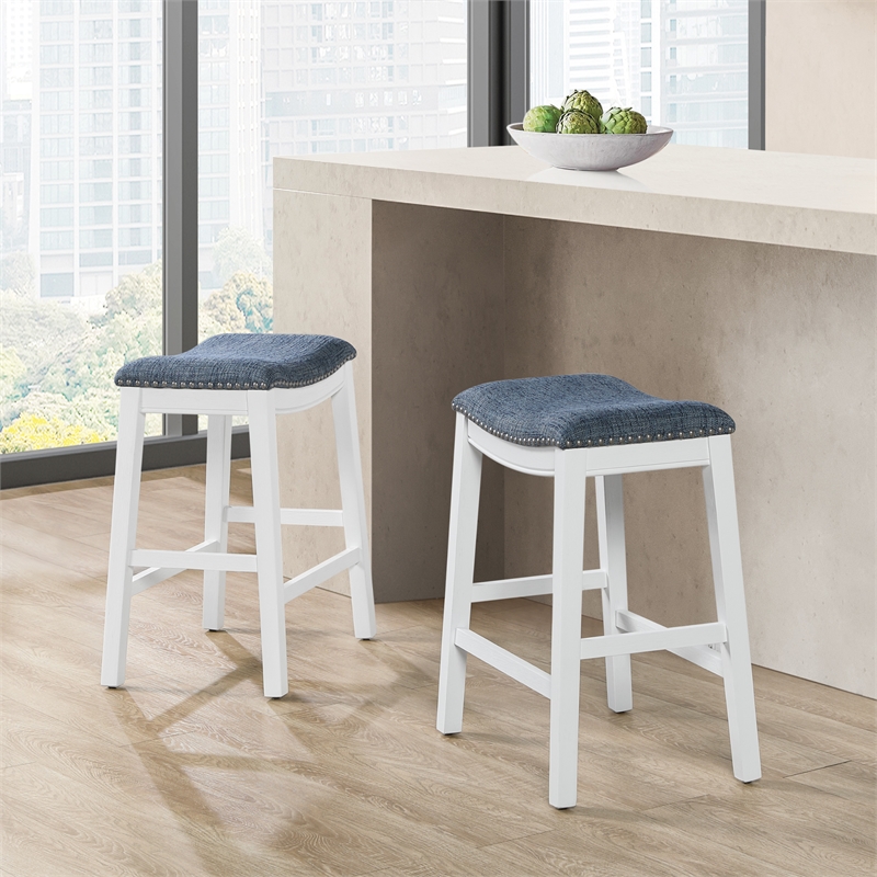 Saddle Stool 24