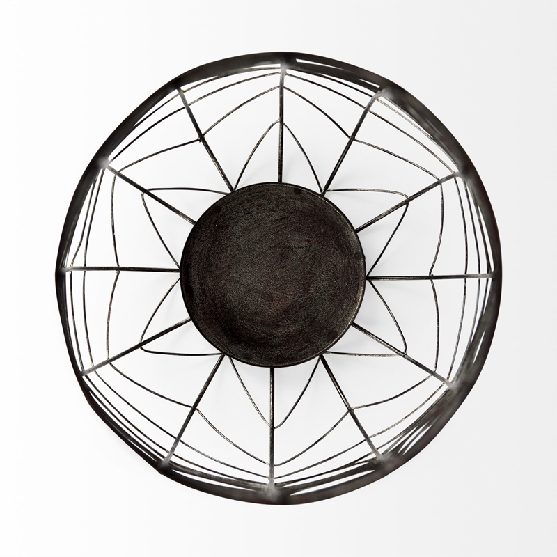 Mercana Petiole I Small Gold Toned Metal Table Candle Holder