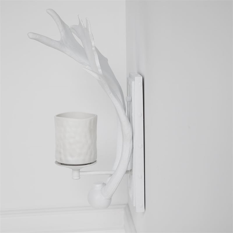 Mercana Rockland 8x19.5 White Resin Antlers Wall Sconce