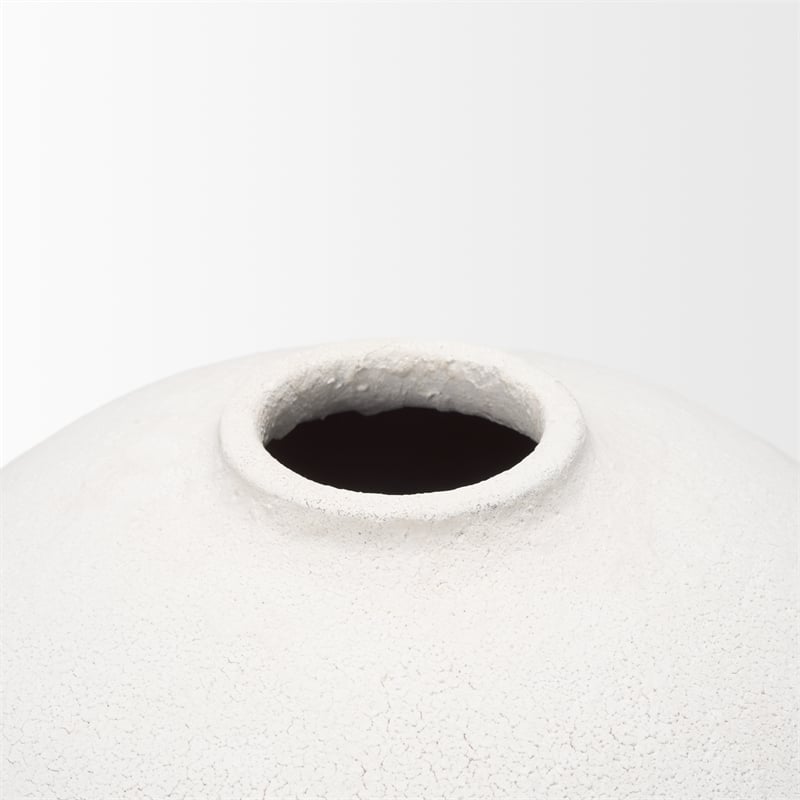 Mercana Karakum I Short White Textured Ceramic Vase