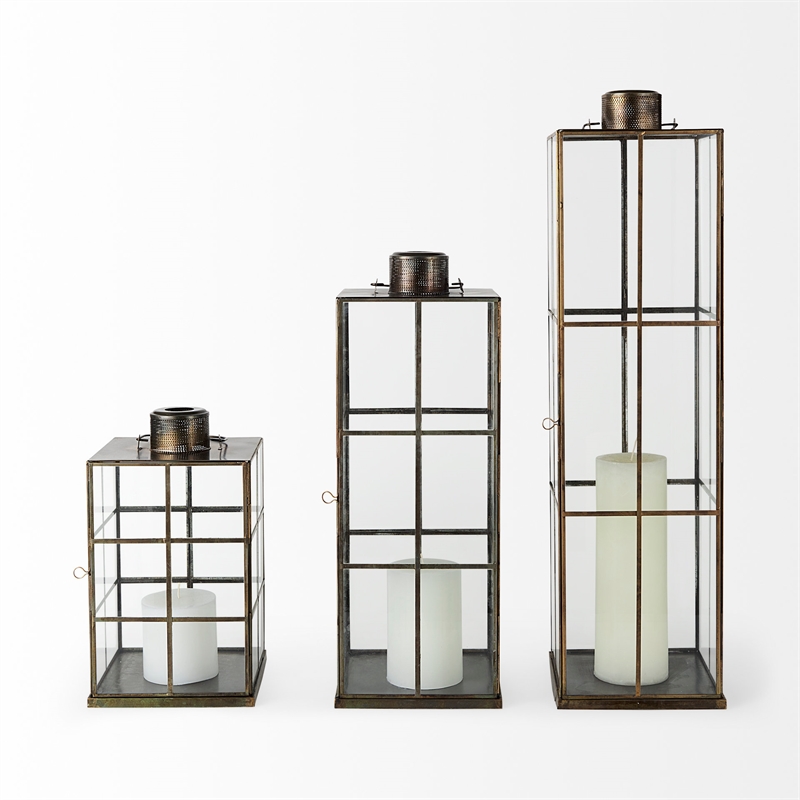 Mercana Grimwig Small 8L X 8W X 15H Lantern W/Sheet Base Without Bevel in Gold