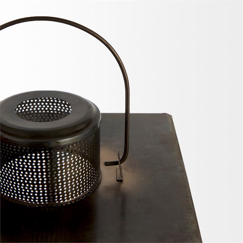 Mercana Grimwig Small 8L X 8W X 15H Lantern W/Sheet Base Without Bevel in Gold