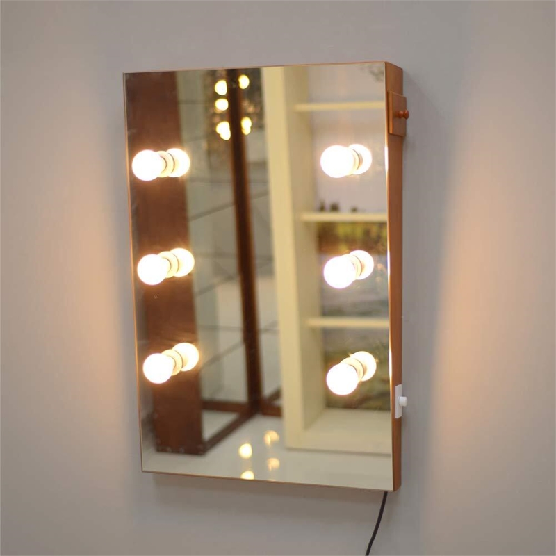 CRO Decor Wall Mounted Mirror With Light