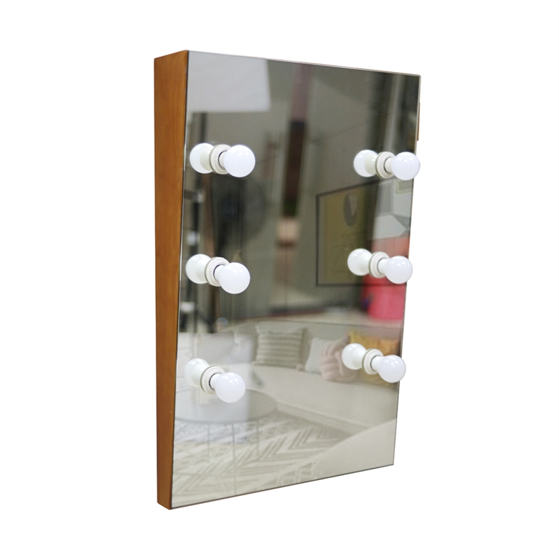 CRO Decor Wall Mounted Mirror With Light