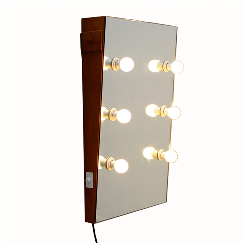 CRO Decor Wall Mounted Mirror With Light