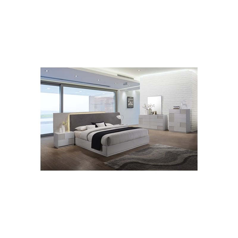 Best Master Naple 2-Piece Poplar Wood Dresser and Mirror Set in Gray/Silver Line