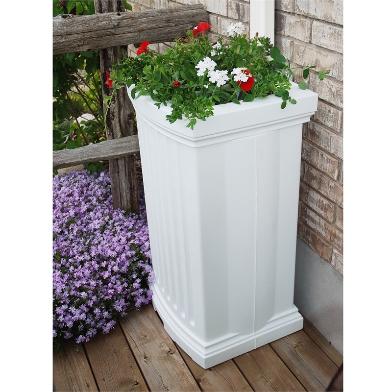 Mayne Madison Weatherproof Traditional Plastic Rain Catcher in White