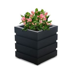 mayne freeport 18x18 square traditional plastic planter