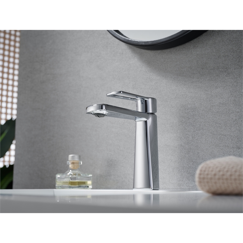 Paula Single Hole Single-Handle Brass Bathroom Faucet in Prolished Chrome