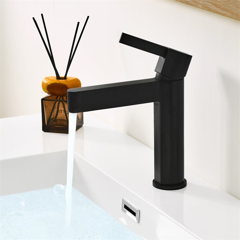 Stila Single Hole Single-Handle Brass Bathroom Faucet in Matte Black