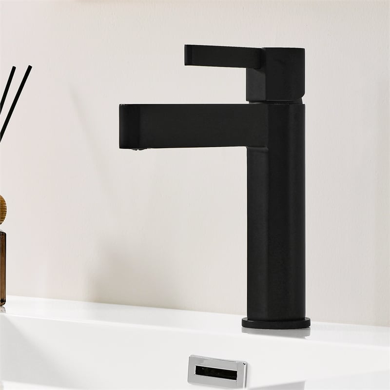 Stila Single Hole Single-Handle Brass Bathroom Faucet in Matte Black