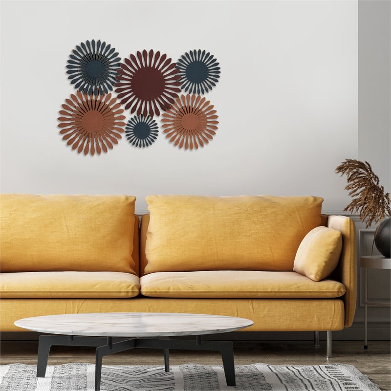 Stratton Home Decor Mid Century Modern Flower Burst Wall Decor S36846