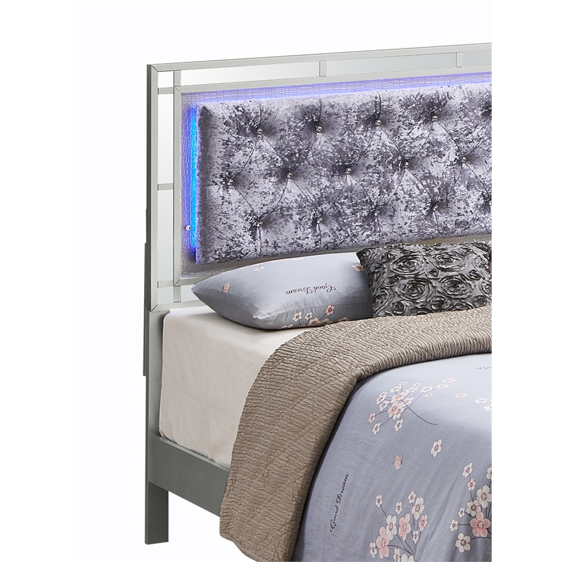 Glory Furniture  Queen Size Bed  Silver Champagne
