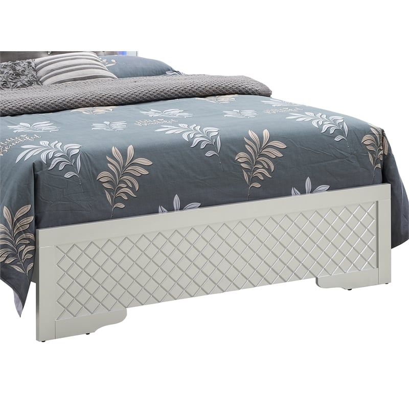Glory Furniture Verona Wood Queen Size Bed Silver Champagne