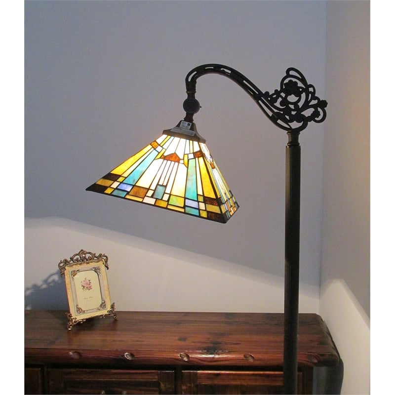 CHLOE Kinsey Tiffany-style 1 Light Reading Floor Lamp 11