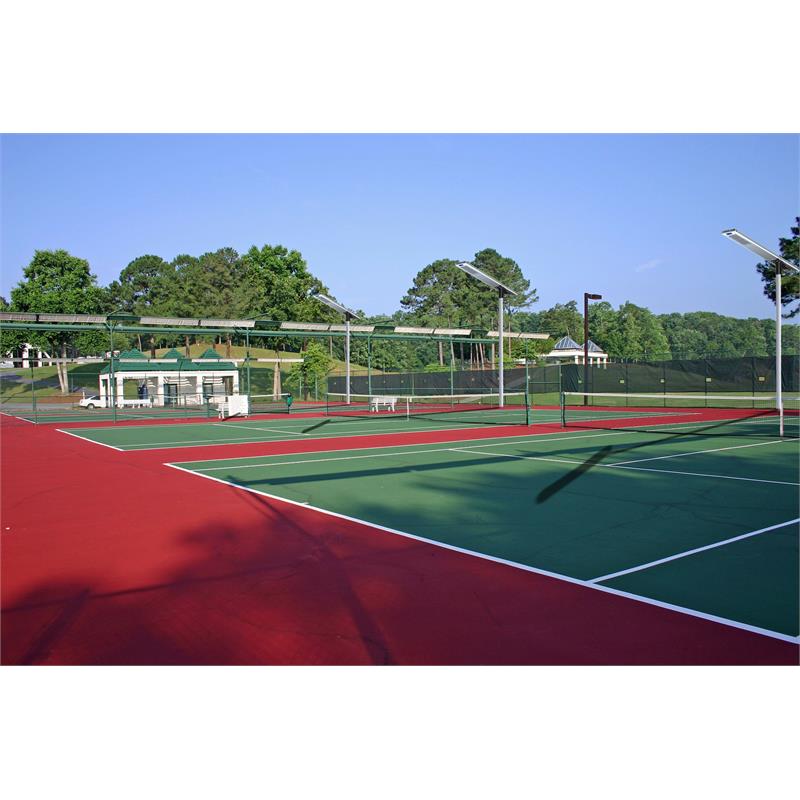 eLEDing 100W 3rd Gen Solar Hybrid Microgrid LED Street Light Series in Silver