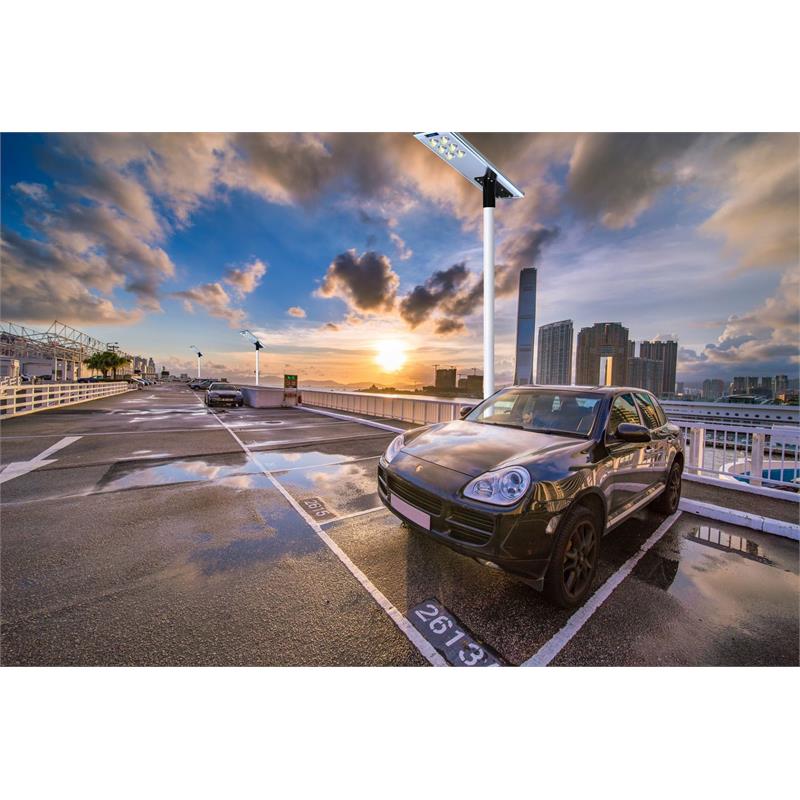 eLEDing 40W LED 3rd Gen Solar Hybrid Microgrid LED Street Light Series in Silver