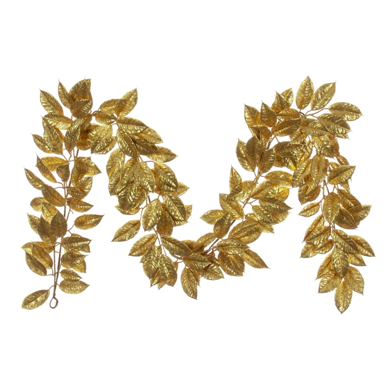 Vickerman 6' Gold Artificial Gardenia Glitter Garland.