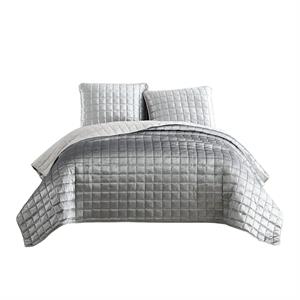 3 piece king size coverlet set with stitched square pattern in silver
