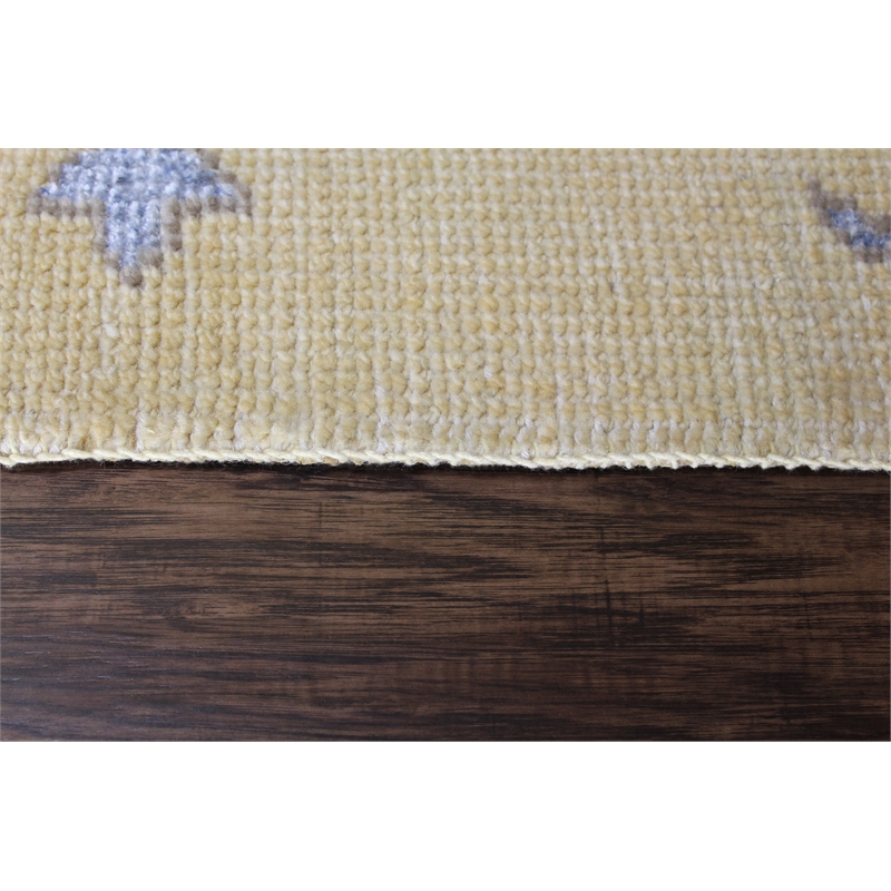 Emblem 02 5X8 Beige Knotted Wool Area Rug Allover