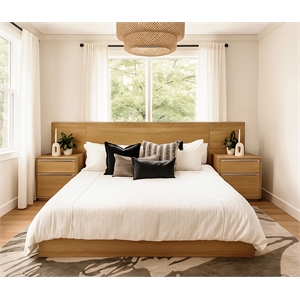 Sarasota Queen Bedroom Set with 2 Large Nightstands in Natural