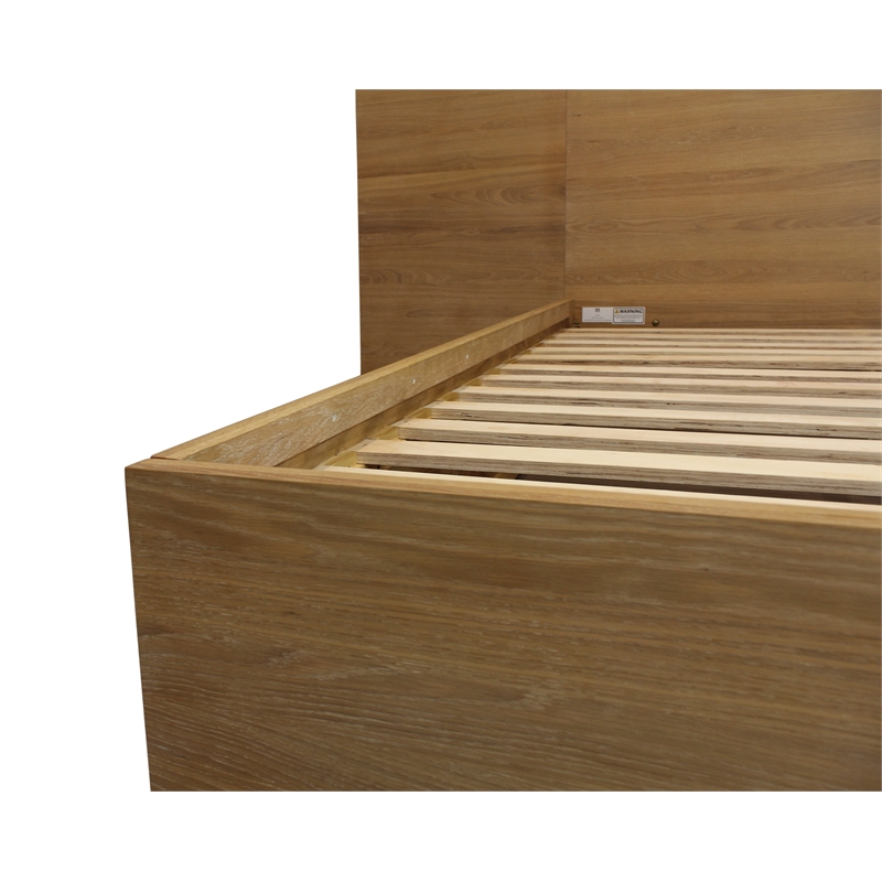 Sarasota Queen Bedroom Set with 2 Small Nightstands in Natural