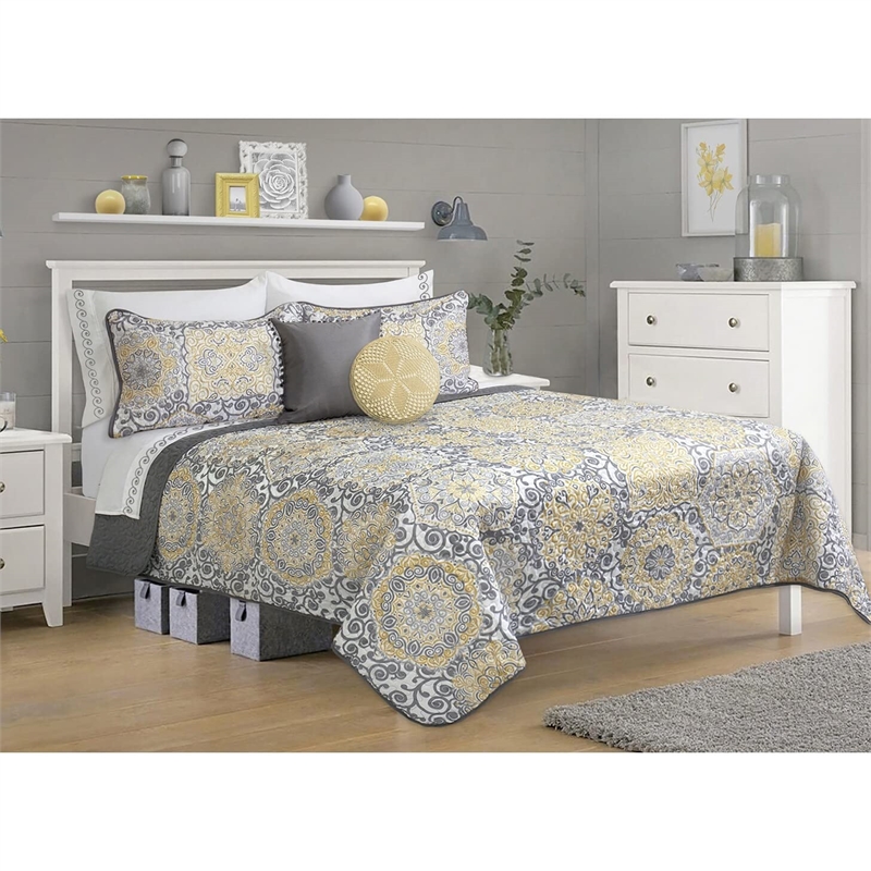 Safdie & Co. 2-piece Modern Polyester Jensen Twin Quilt Set in Multi-Color