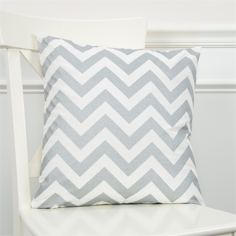 Rizzy Home Chevron 18