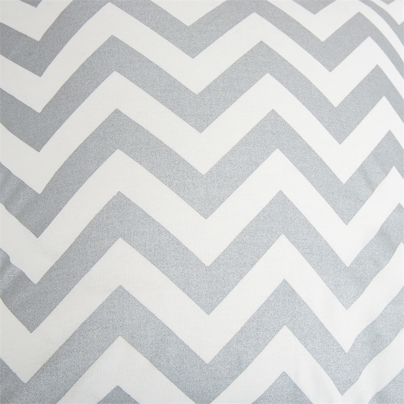 Rizzy Home Chevron 18